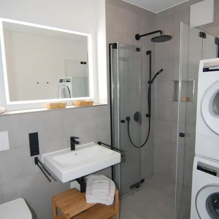 Kuen 1 Apartment *