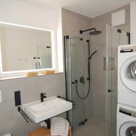 Kuen 1 アパート *